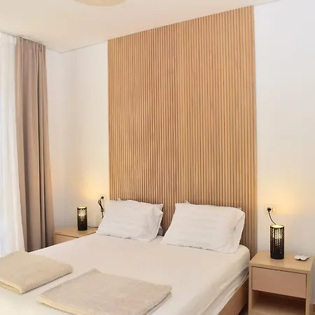 Peaceful Beachside In Secure Plazhi San Pietro