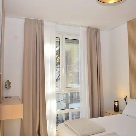 Peaceful Beachside In Secure Apartament *
